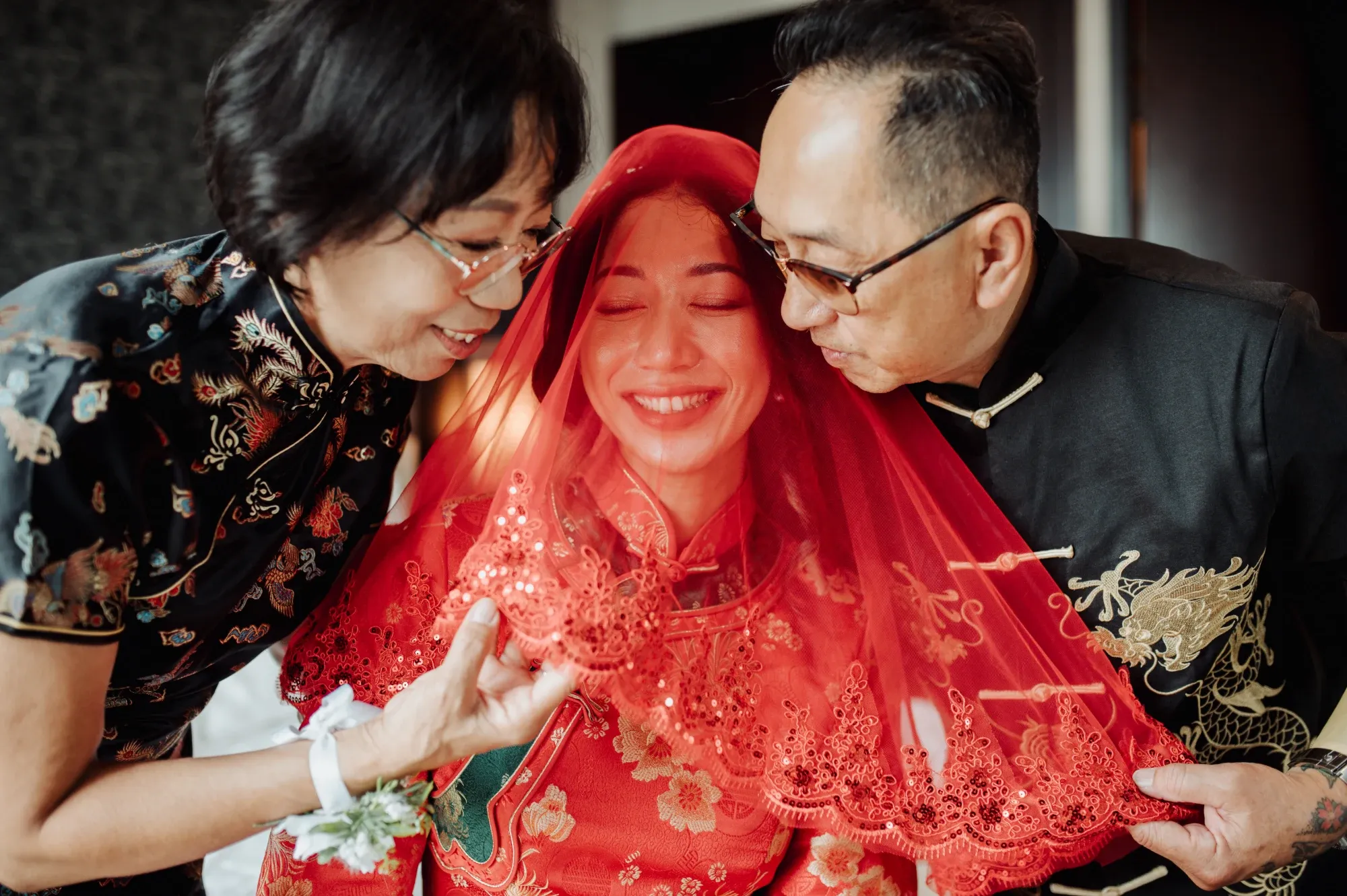 Simon & Heidi, matrimony & tea ceremony by Ju Shiu Photography, Kuching, Sarawak